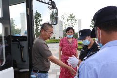 台州民政与殡协考察团来浙江仲博交流学习