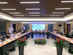 两专委会在仲博座谈节地生态建设