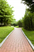 仲博道板砖为您打造安全宜人的步行环境